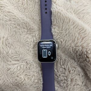 Apple Watch Series 6 like new but does have a few scratches, nothing major.